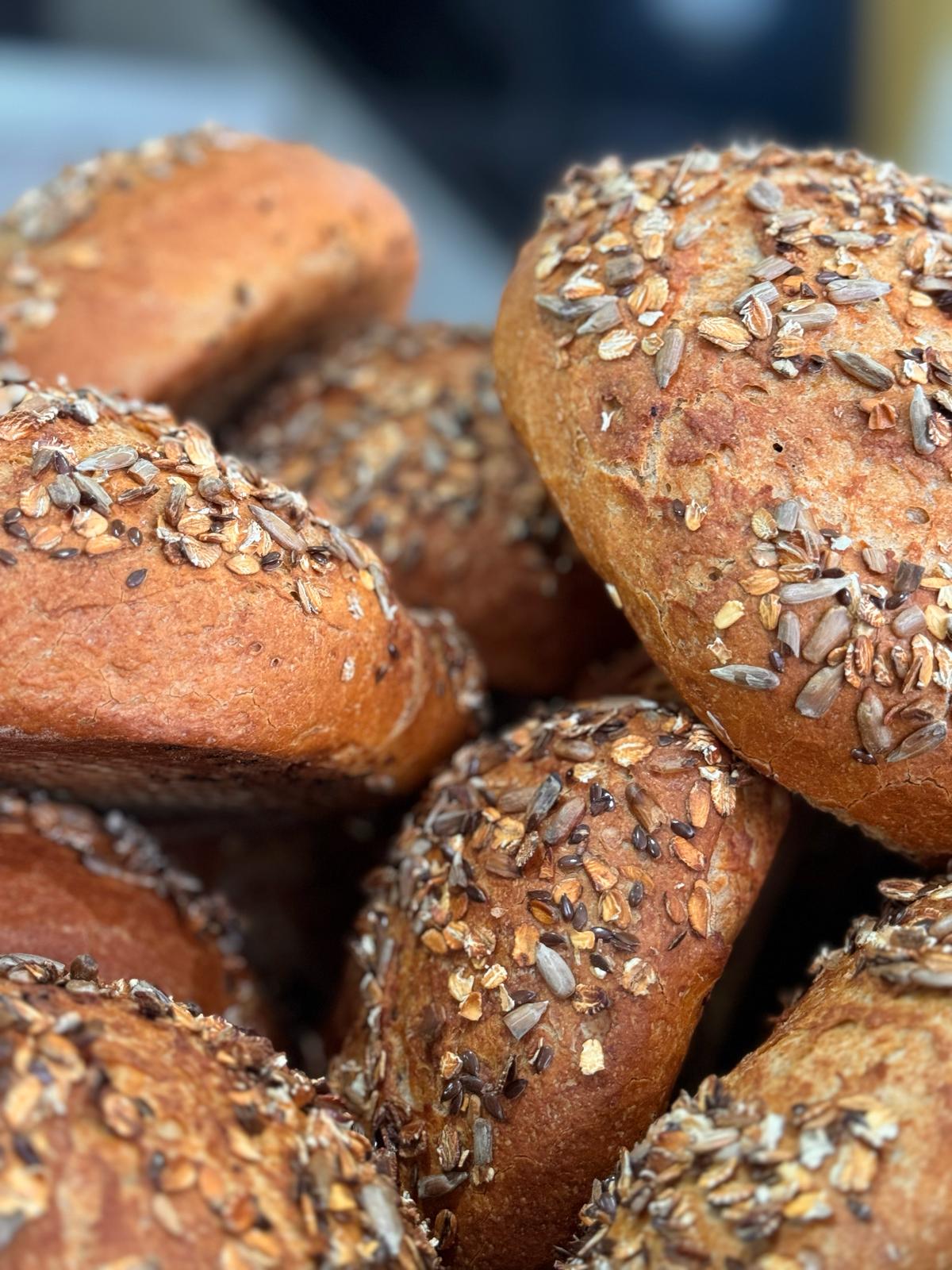 Usta Eller Unlu Mamulleri ve Açık Ekmek 